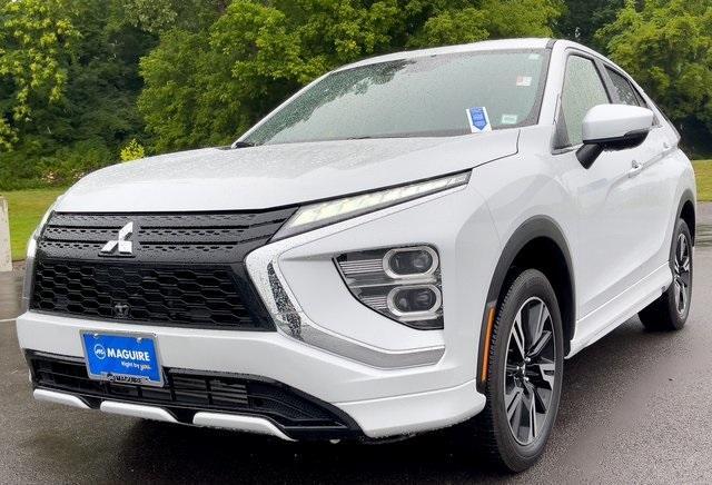 Photo of 2024 White Mitsubishi Eclipse Cross