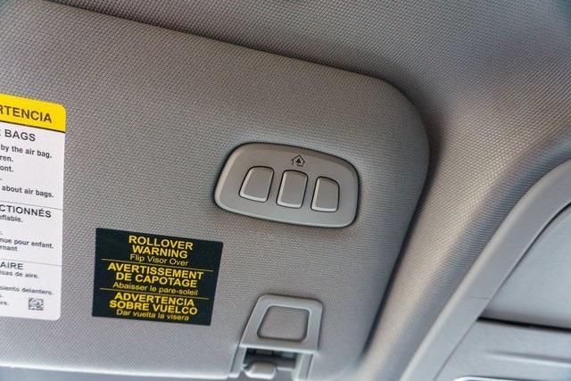 Photo of 2022 Metallic Lincoln Corsair