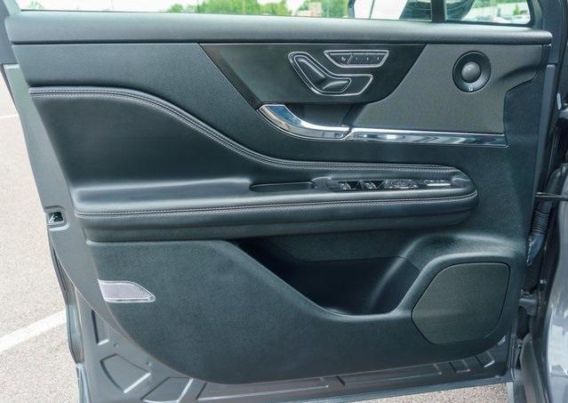 Photo of 2022 Metallic Lincoln Corsair