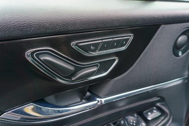 Photo of 2022 Metallic Lincoln Corsair