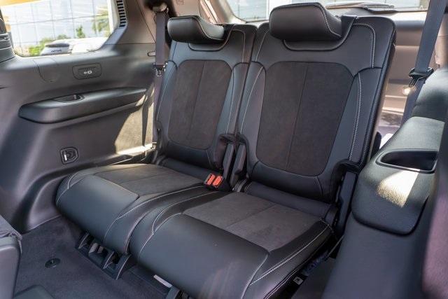 Photo of 2025 Metallic Jeep Grand Cherokee L