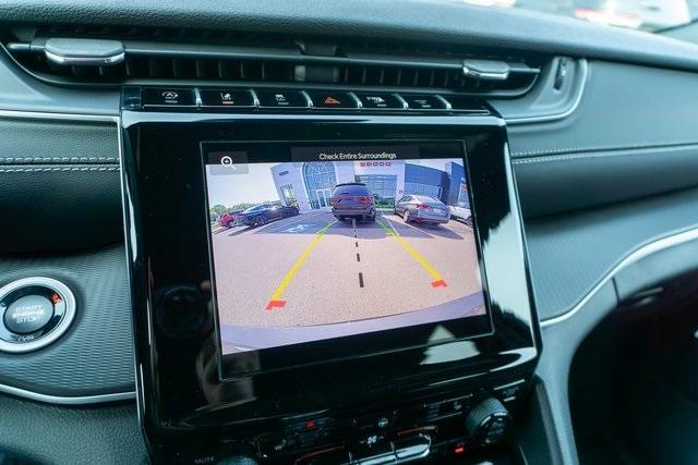 Photo of 2025 Metallic Jeep Grand Cherokee L