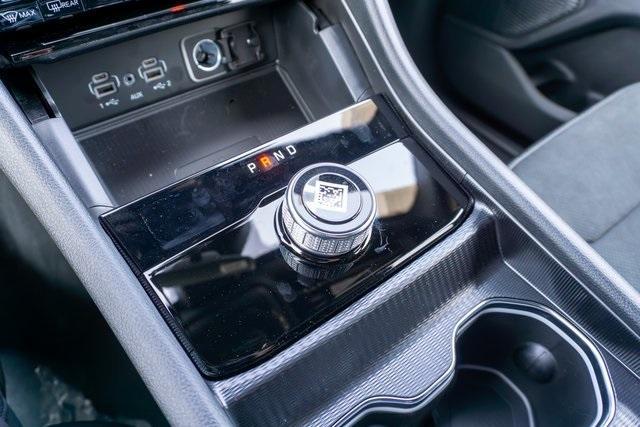Photo of 2025 Metallic Jeep Grand Cherokee L