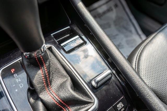Photo of 2022 Diamond Black Jeep Compass