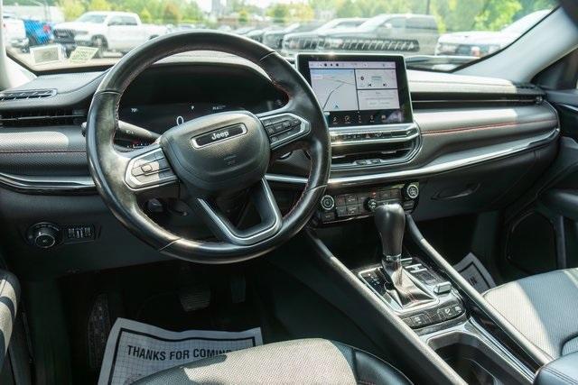 Photo of 2022 Diamond Black Jeep Compass