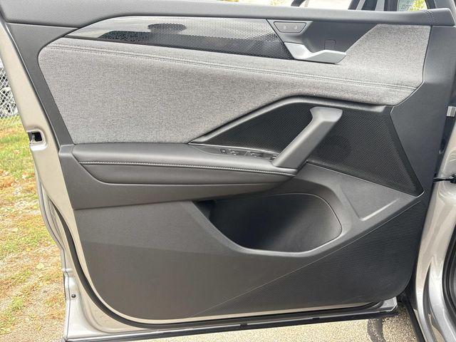 Photo of 2025 Pyrite Silver Metallic Volkswagen Tiguan