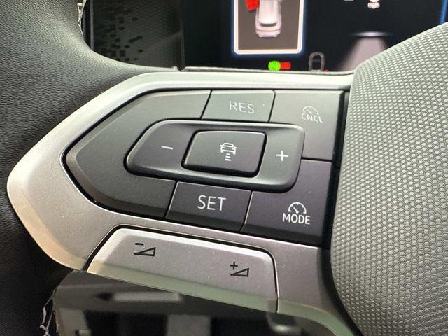 Photo of 2025 Pyrite Silver Metallic Volkswagen Tiguan