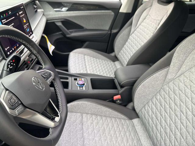 Photo of 2025 Pyrite Silver Metallic Volkswagen Tiguan