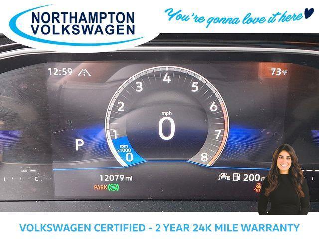 Photo of 2024 Blue Metallic Volkswagen Jetta