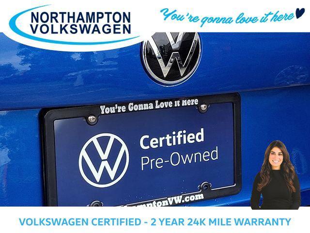 Photo of 2024 Blue Metallic Volkswagen Jetta