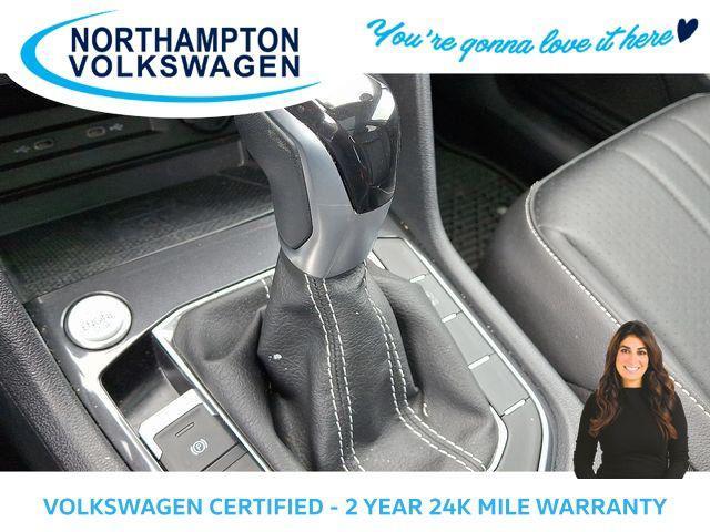 Photo of 2022 Pure White Volkswagen Tiguan