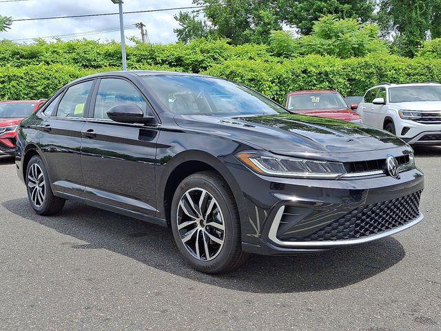Photo of 2025 Deep Black Pearl Volkswagen Jetta