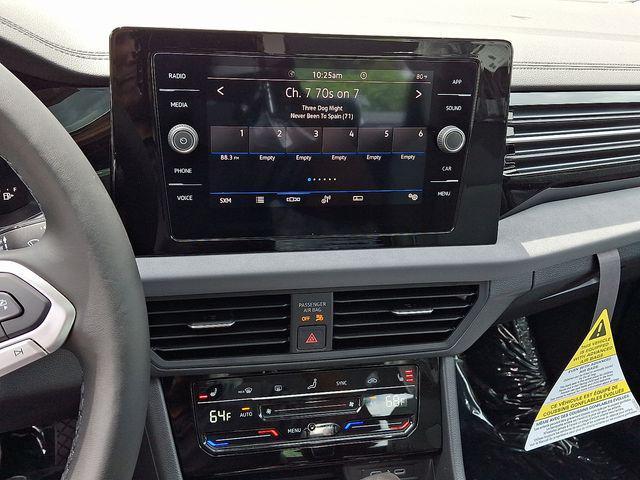 Photo of 2025 Deep Black Pearl Volkswagen Jetta