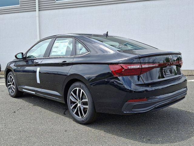 Photo of 2025 Deep Black Pearl Volkswagen Jetta