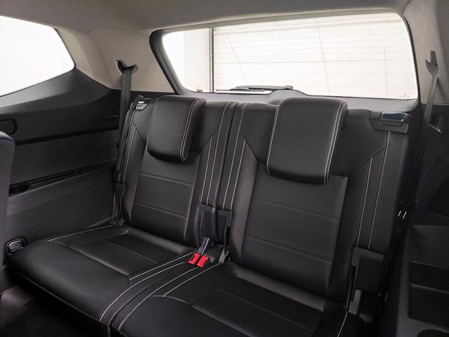 Photo of 2023 Silver Volkswagen Atlas