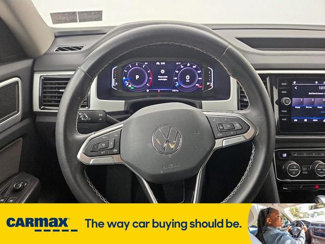 Photo of 2023 Silver Volkswagen Atlas