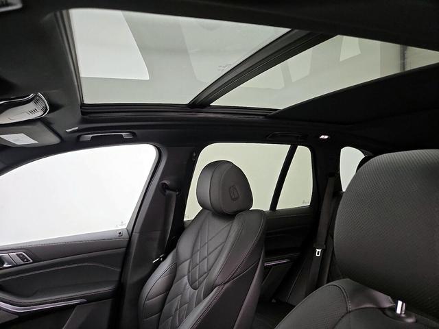 Photo of 2024 Gray BMW X5