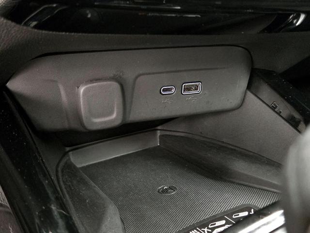 Photo of 2024 Black Chevrolet Trax