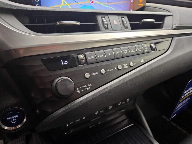 Photo of 2020 Black Lexus ES 300h