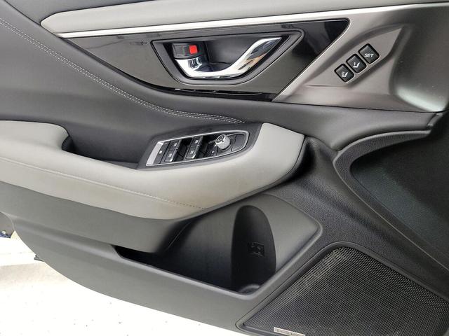 Photo of 2021 Gray Subaru Outback