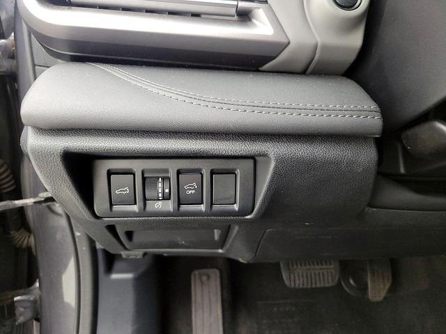 Photo of 2021 Gray Subaru Outback