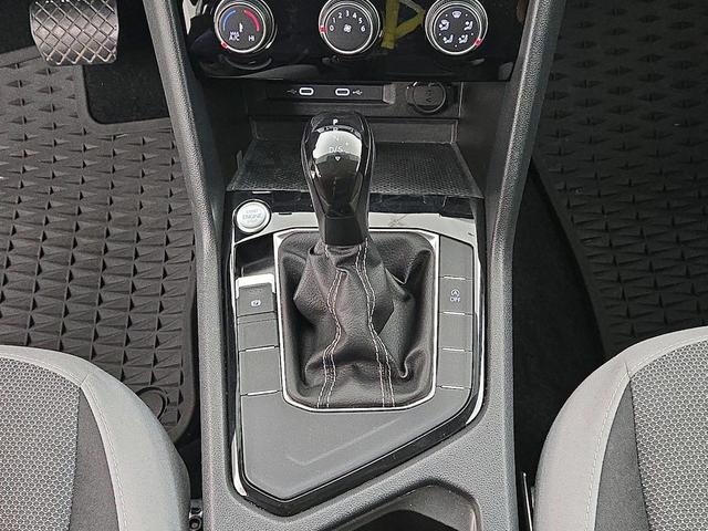 Photo of 2023 White Volkswagen Taos