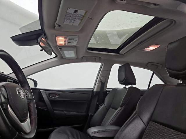Photo of 2017 Burgundy Toyota Corolla