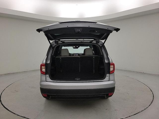 Photo of 2021 Silver Honda Pilot