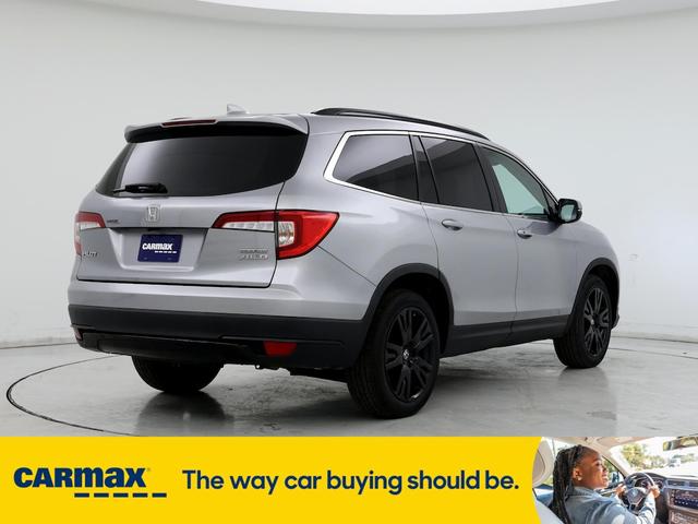 Photo of 2021 Silver Honda Pilot