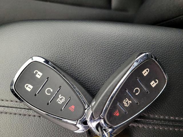 Photo of 2023 White Chevrolet Malibu
