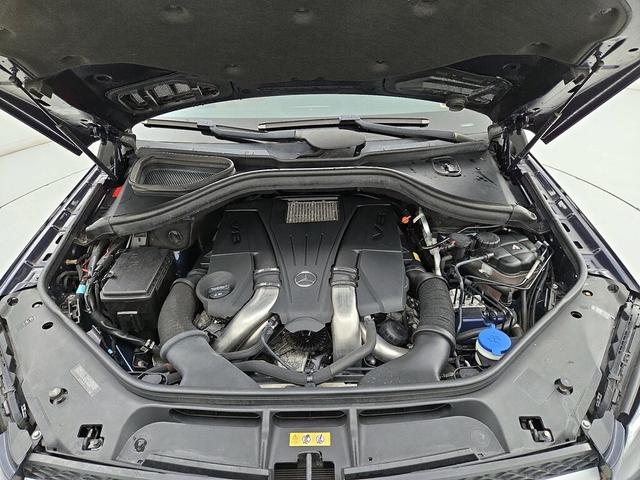 Photo of 2017 Blue Mercedes-Benz GLS 550