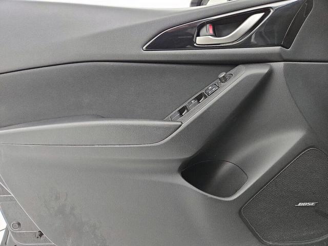 Photo of 2014 Black Mazda Mazda3
