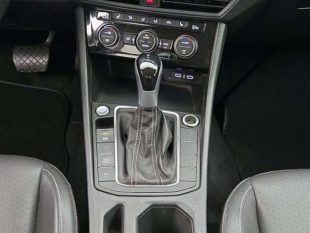 Photo of 2024 Black Volkswagen Jetta