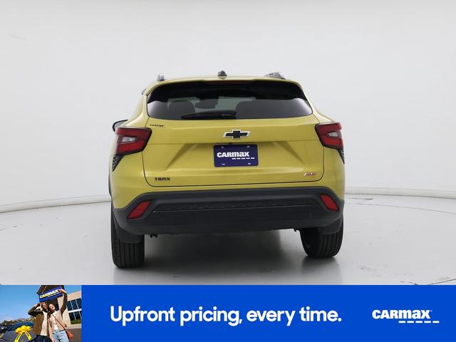 Photo of 2025 Yellow Chevrolet Trax