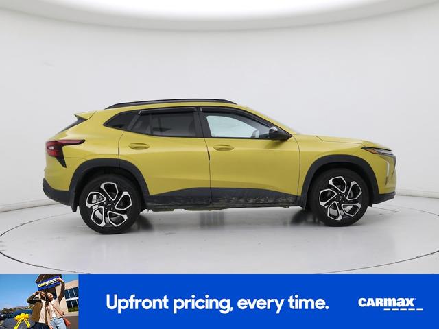 Photo of 2025 Yellow Chevrolet Trax