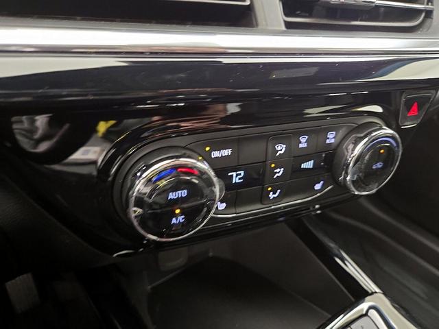 Photo of 2025 Yellow Chevrolet Trax