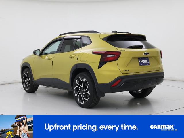 Photo of 2025 Yellow Chevrolet Trax
