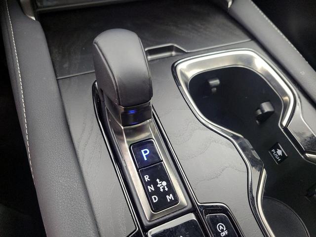 Photo of 2024 White Lexus RX 350