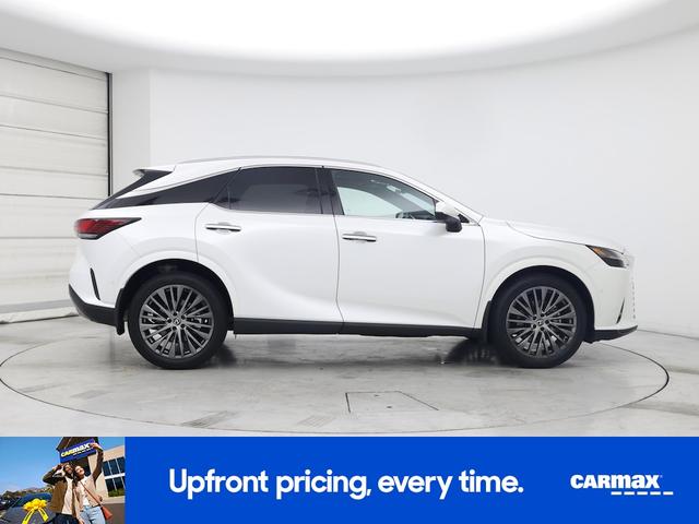 Photo of 2024 White Lexus RX 350