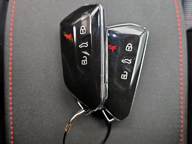 Photo of 2022 Silver Volkswagen Golf GTI