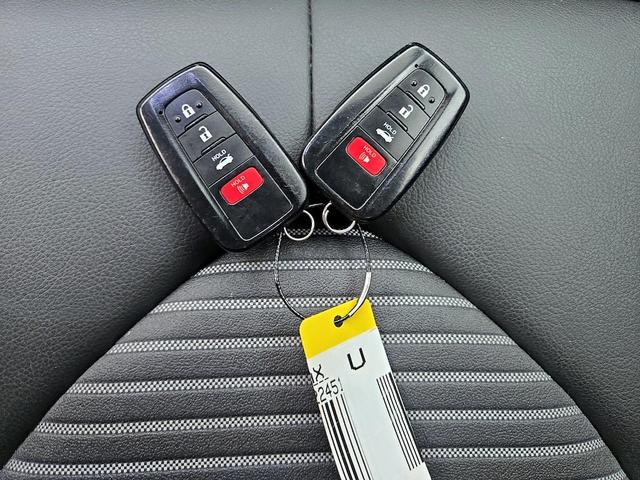 Photo of 2019 Black Toyota Camry