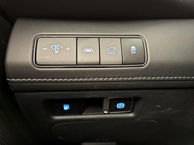 Photo of 2022 Gray Hyundai Santa Fe Plug-In Hybrid