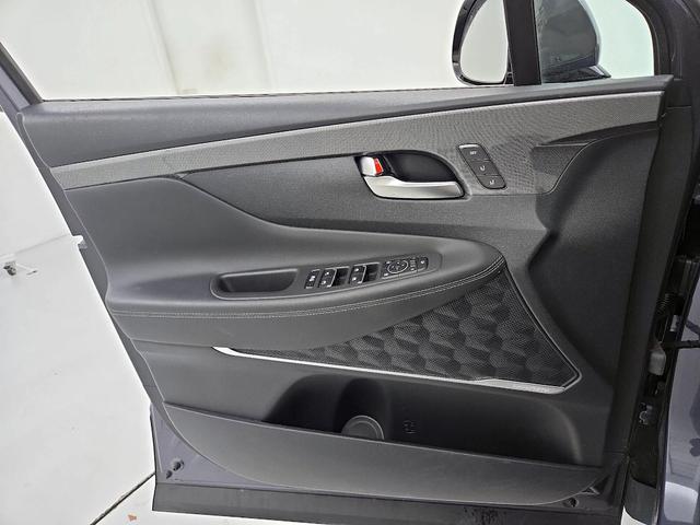 Photo of 2022 Gray Hyundai Santa Fe Plug-In Hybrid