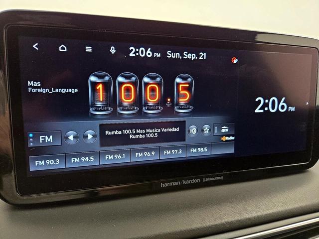 Photo of 2022 Gray Hyundai Santa Fe Plug-In Hybrid