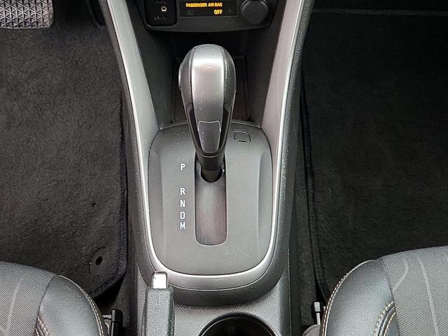 Photo of 2019 White Chevrolet Trax