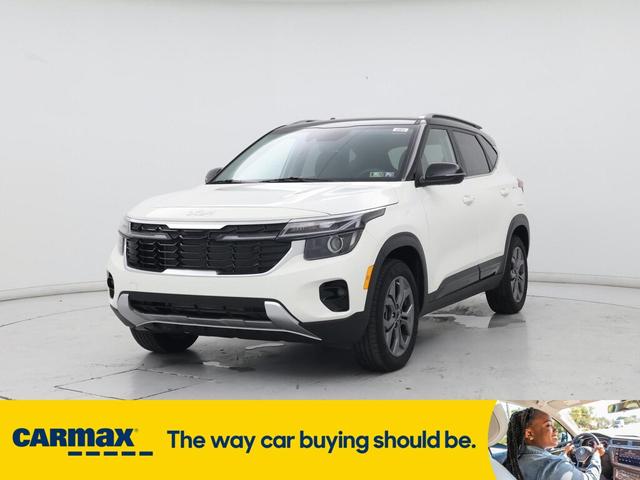 Photo of 2024 White Kia Seltos