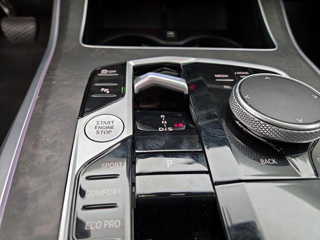 Photo of 2024 Gray BMW X5
