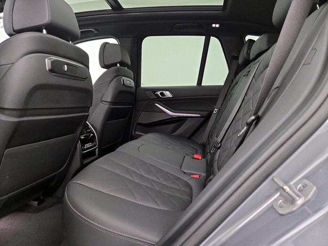 Photo of 2024 Gray BMW X5