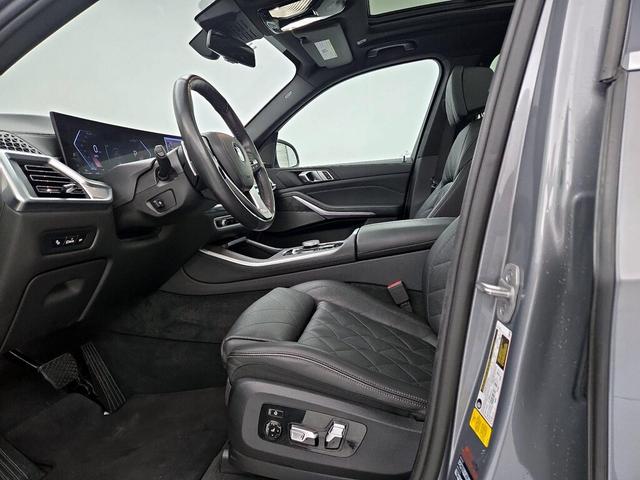 Photo of 2024 Gray BMW X5
