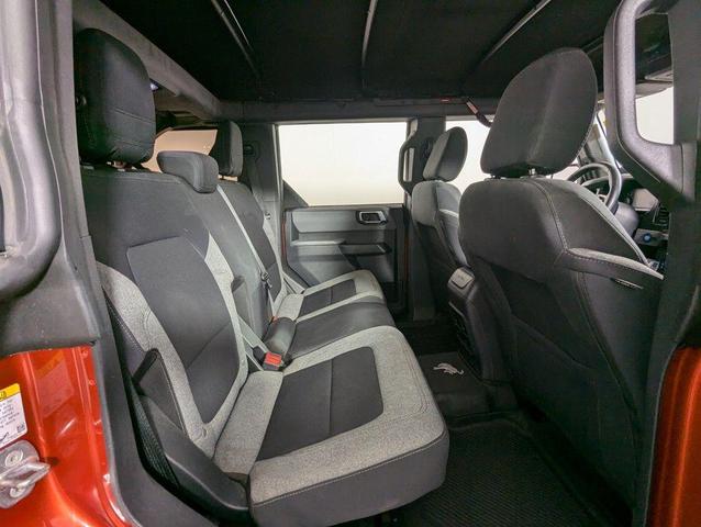 Photo of 2022 HOT PEPPER RED MET TINT CC Ford Bronco